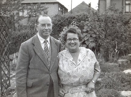 1957-07 John and Ethel Dunne