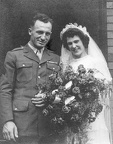 1945-08-11 John and Graces Wedding